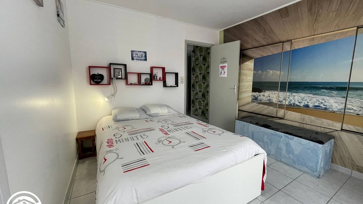 Saint-Andre-Goule-d'Oie Apartment | Apartment Saint-André-Goule-d'Oie, 2 bedrooms, 4 persons