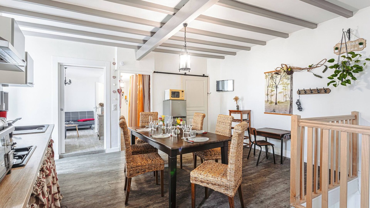 Saint-Hilaire-des-Loges Apartment | Apartment 'Sud Vendée, Zen Et Confort' with Wi-Fi