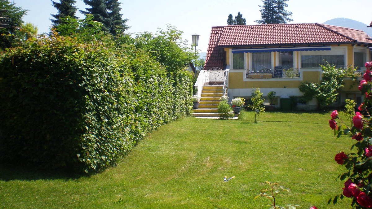 Altmuenster Apartment | Apartment with a sunny terrace