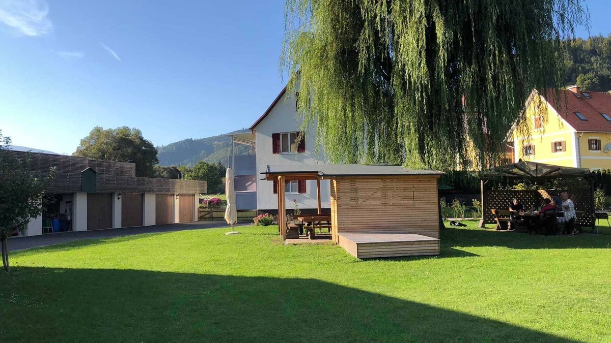 Uebelbach Apartment | Apartment Mistral - Apartmenthaus Pastner am Teich