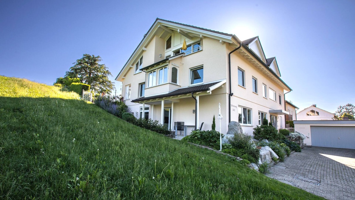 Kressbronn Apartment | Apartment 75 sqm quiet location in cul-de-sac with terrace