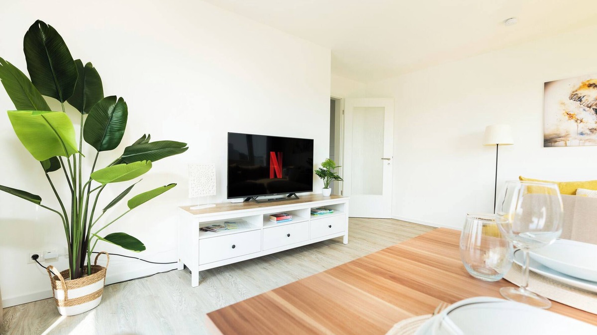 Zarrentin am Schaalsee Apartment | Apartment on the Schaalsee - New build - Sunny balcony - Stylish - SmartTV - UNESCO