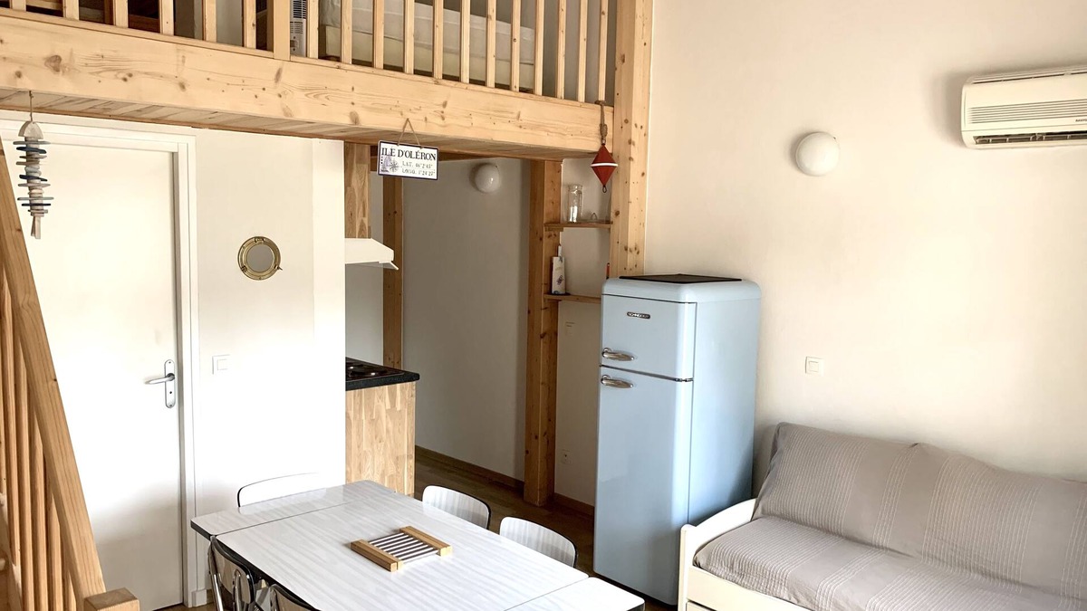 Saint-Georges-d'Oleron Apartment | Apartment ideally located by the beach on the Ile d'Oléron