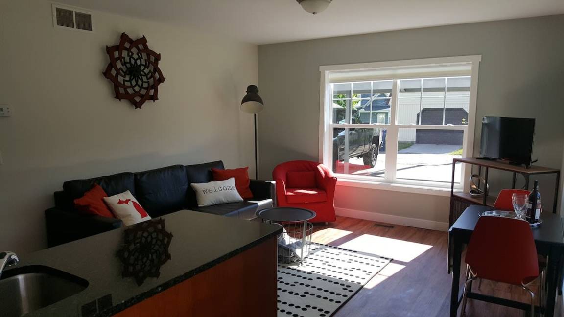 Traverse City Apartment | Apartment ∙ 1 bedroom ∙ 4 guests