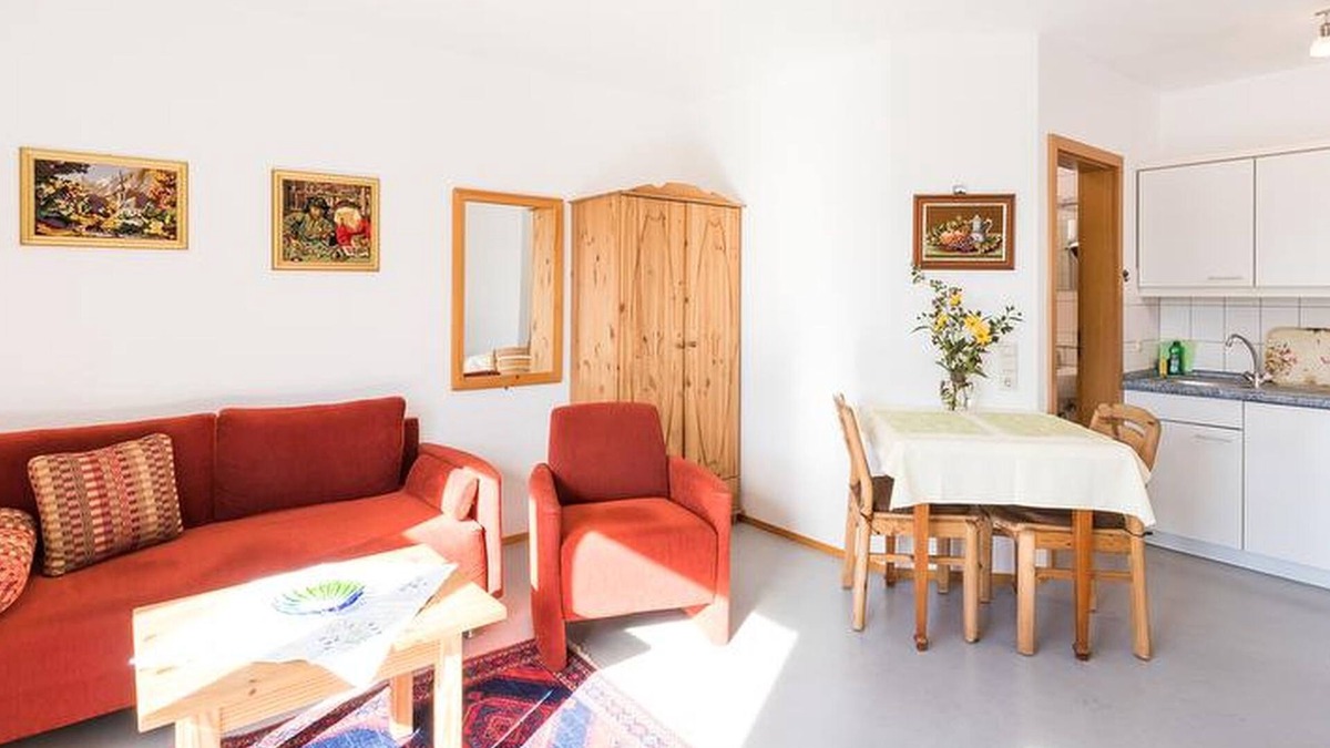 Uhldingen-Muehlhofen Apartment | Apartment '1, 30qm' with Balcony and Wi-Fi