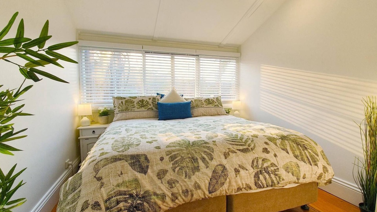 Narrabeen Apartment | Apartment 10 - The Coachhouse
