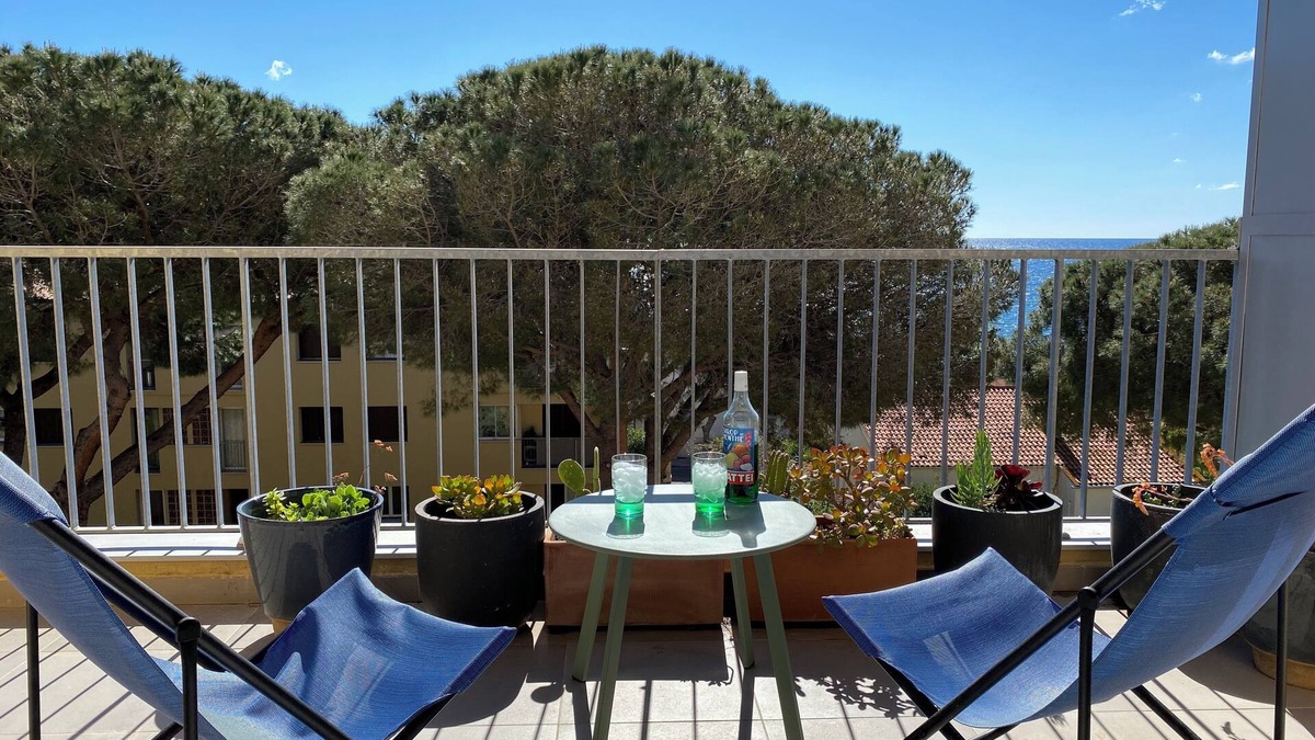 Figarella Apartment | Apartment 100m from the beach, fully renovated, 3 bedrooms, ideal for families