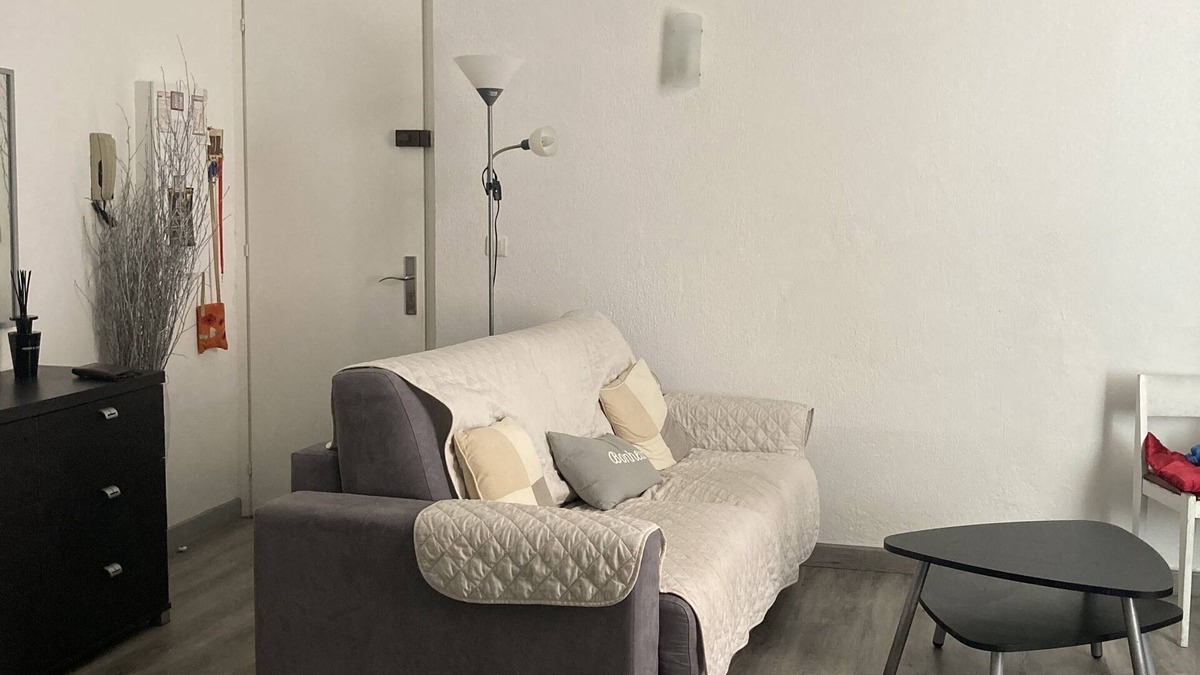 Alpes-Maritimes Apartment | Apartment 100m from the beach