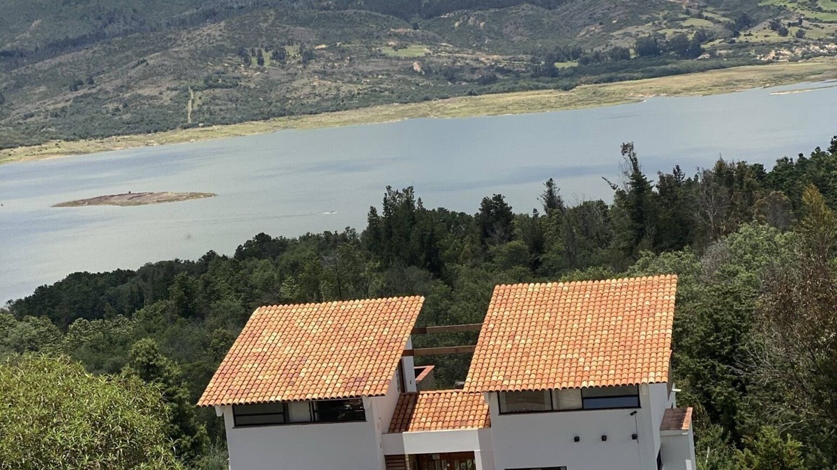 Guatavita Apartment | APARTMENT 102 IN ABBEY OF TOMINE BEST VIEW OF THE LAGOON