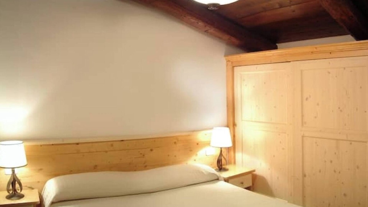 Castel del Piano Apartment | Apartment 15 for 4 Persons with 1 Bedroom and Private Bathroom