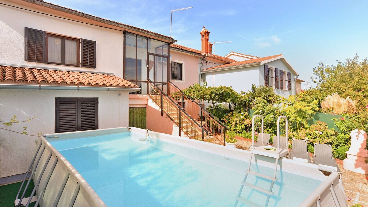 Peresiji Apartment | Apartment 1755/18834 (Istria - Svetvinčenat), 20000m from the beach