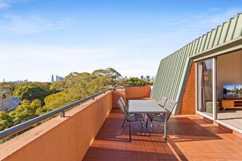 Camperdown Apartment | Apartment ∙ 2 bedrooms ∙ 4 guests