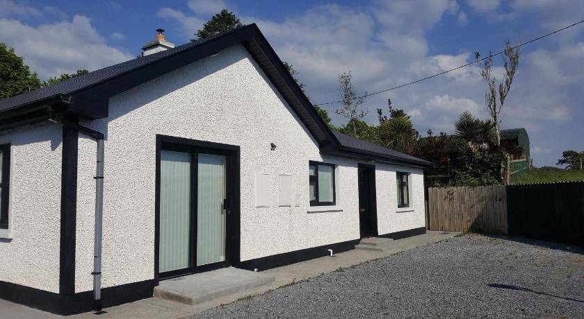 Inishmacatreer Apartment | Apartment ∙ 2 bedrooms ∙ 5 guests