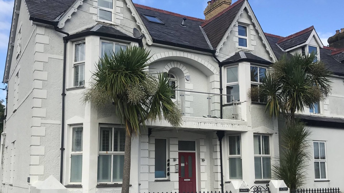 Llanbedrog Cottage | APARTMENT 2, GORWEL GLAS, pet friendly in Llanbedrog