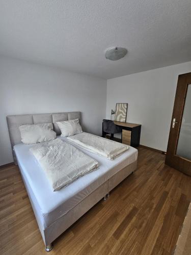 Mandach Apartment | Apartment 2 Hügelruhe Mandach - 25 m2 - 1 Schlafzimmer - Ferien - Business