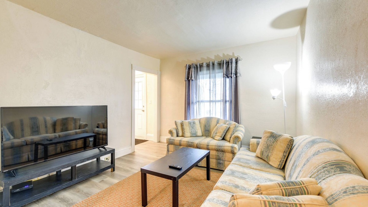 Niagara Falls Apartment | Apartment 2 Mi to Niagara Falls & Whirlpool!