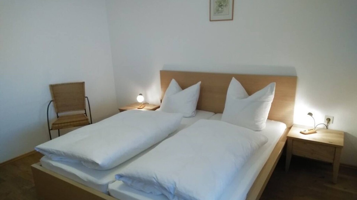 Schleching Apartment | Apartment- 2 persons, 80sqm, 1 bedroom, balcony, WLAN