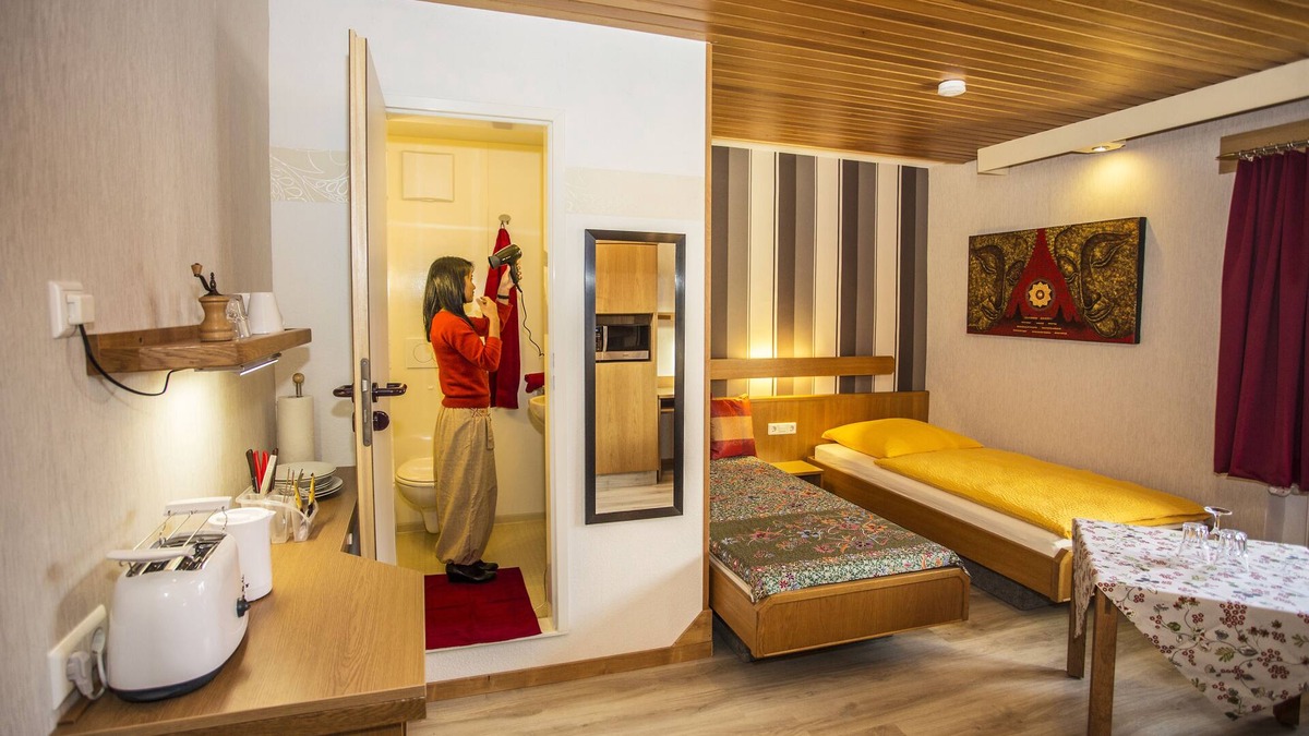 Remchingen Apartment | Apartment 2 with sophisticated equipment between Pforzheim and Karlsruhe