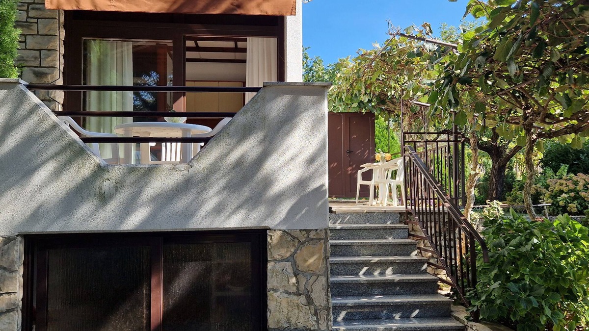 Strmac Apartment | Apartment 2390/159133 (Istria - Labin), 6000m from the beach