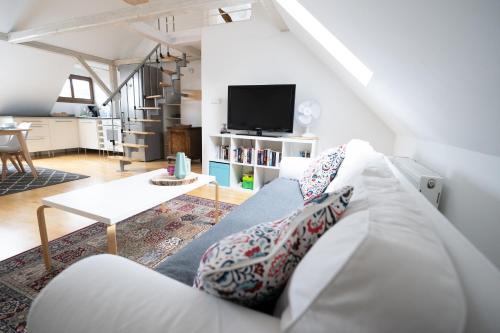 Coburg Apartment | Apartment 27