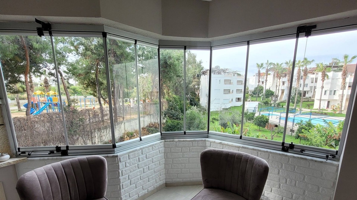 Avsallar Apartment | Apartment 2min walk from beach, adult children's pool, in town center