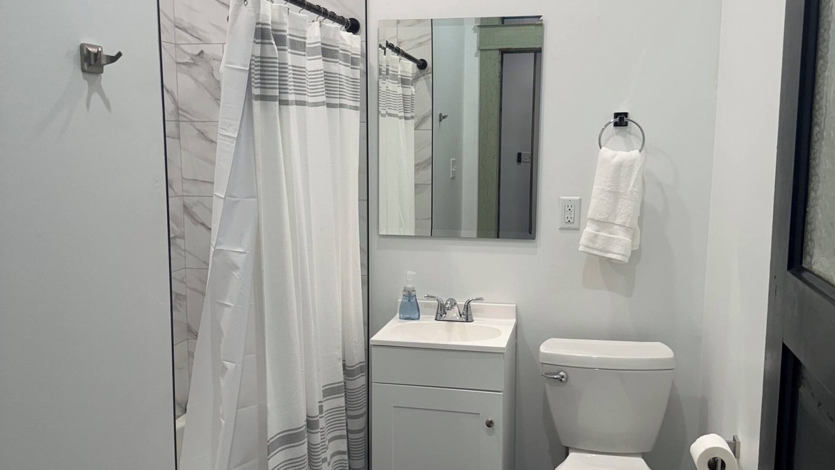 Okmulgee Apartment | Apartment 3: Okmulgee Main St