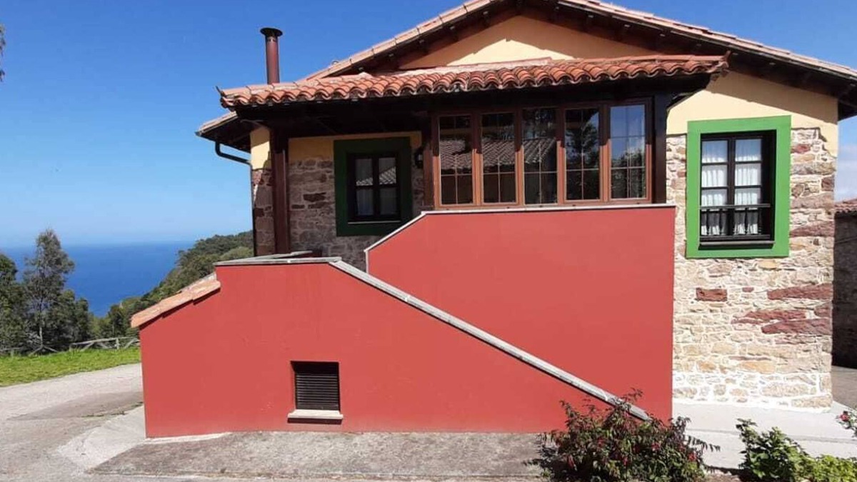 Priesca Cottage | Apartment 3 The Piensu for 4 people
