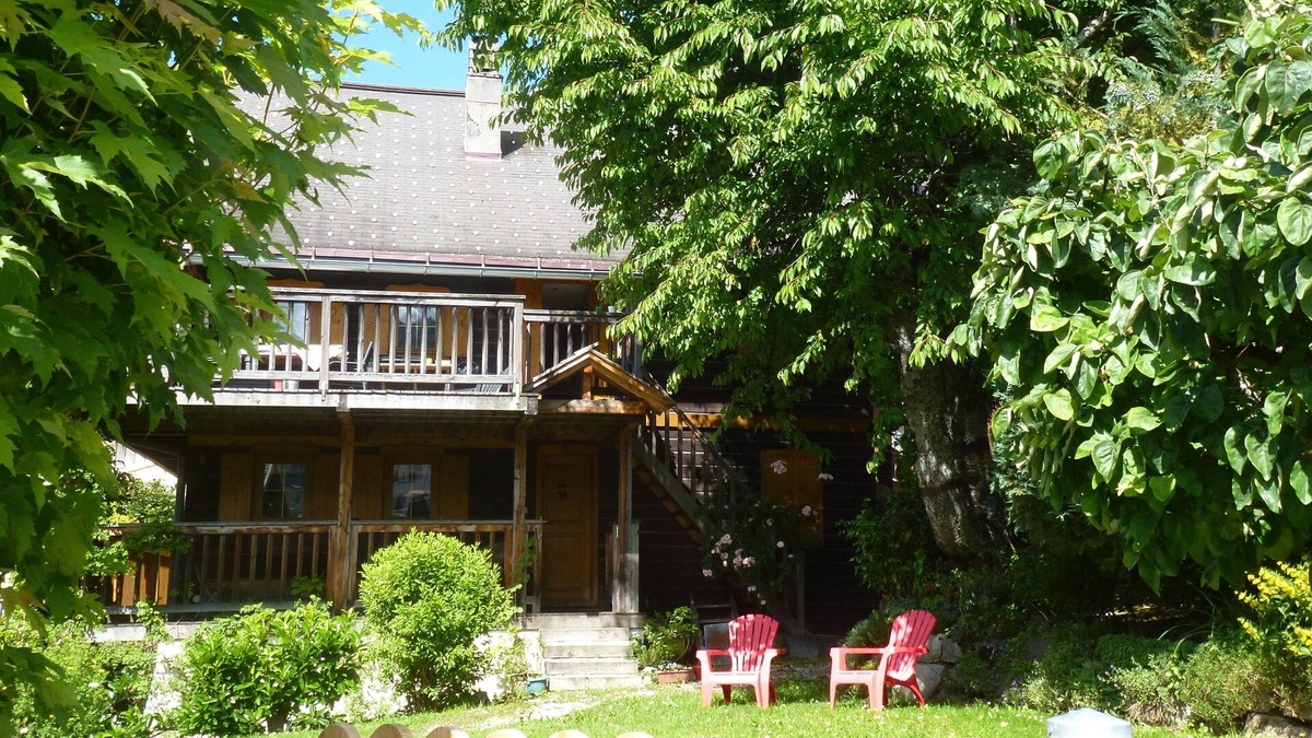 Le Grand-Bornand Apartment | Apartment -4/5P- with GARDEN facing ARAVIS - GRAND BORNAND village center