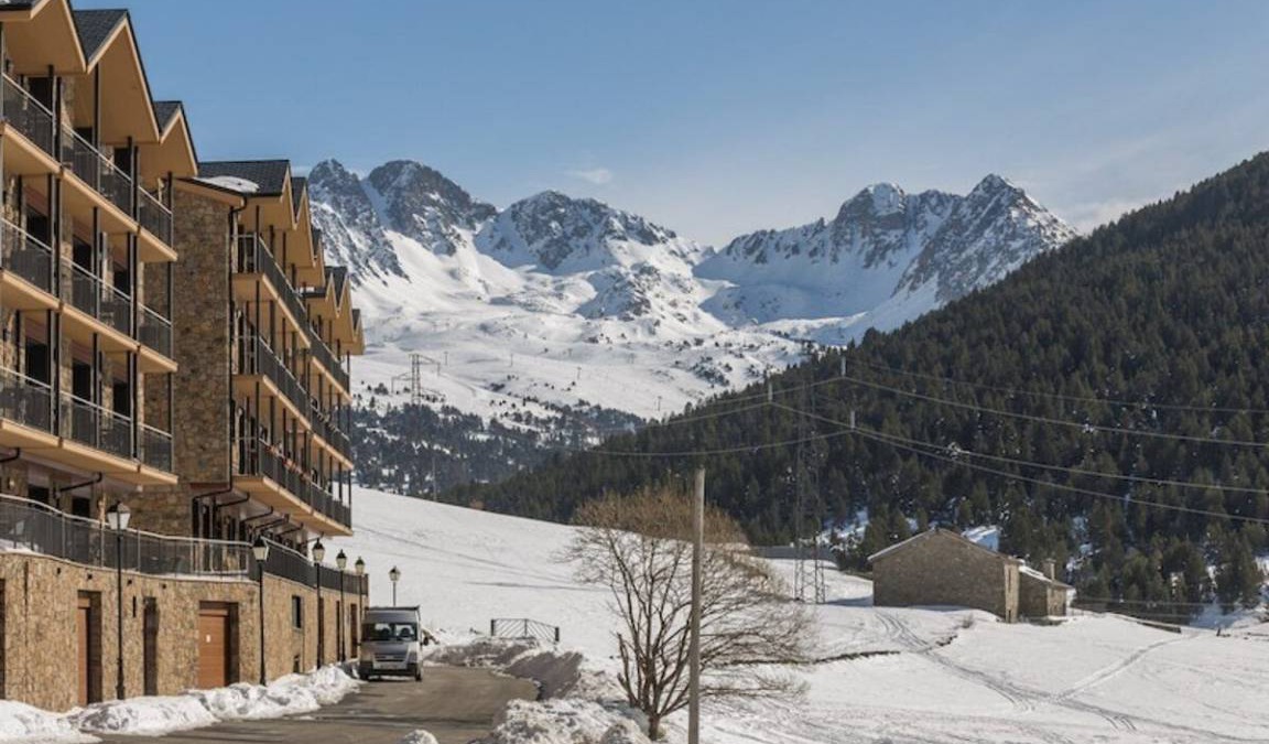 Bordes d'Envalira Apartment | Apartment ∙ 4 guests