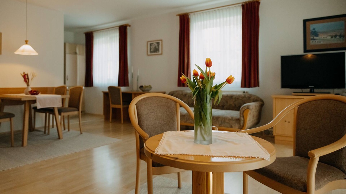 Witzmannsberg Apartment | Apartment-4 im OG-Balcony-Private Bathroom