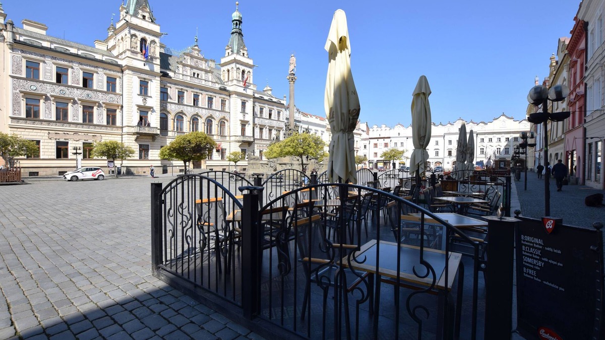 Pardubice Apartment | Apartment 4 is situated in the old centre of Pardubice.