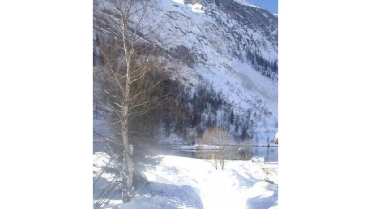 Tignes Ski Chalet | Apartment- 4 people in ChaletTignes les Brévières, close to the slopes.