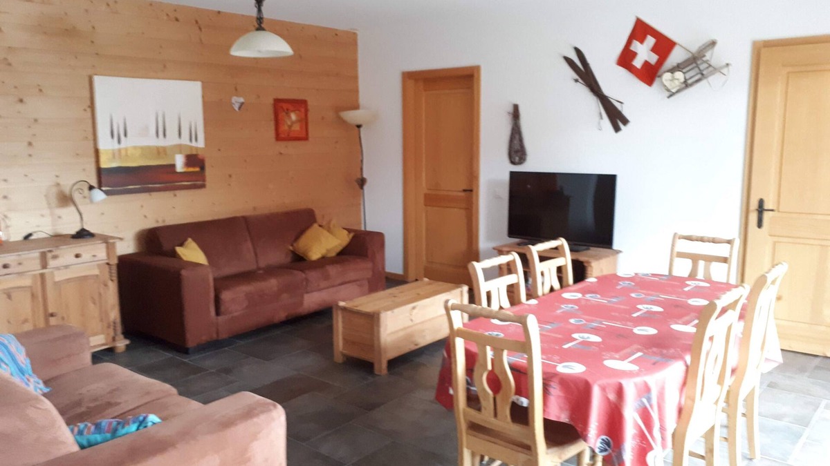 Val d'Illiez Apartment | Apartment 4 to 6 people Les Crosets with parking #