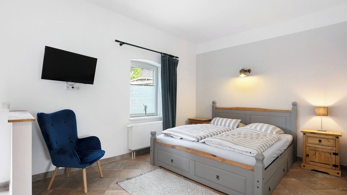 Ludwigsfelde Apartment | Apartment '4 - Weide' with Shared Terrace and Wi-Fi