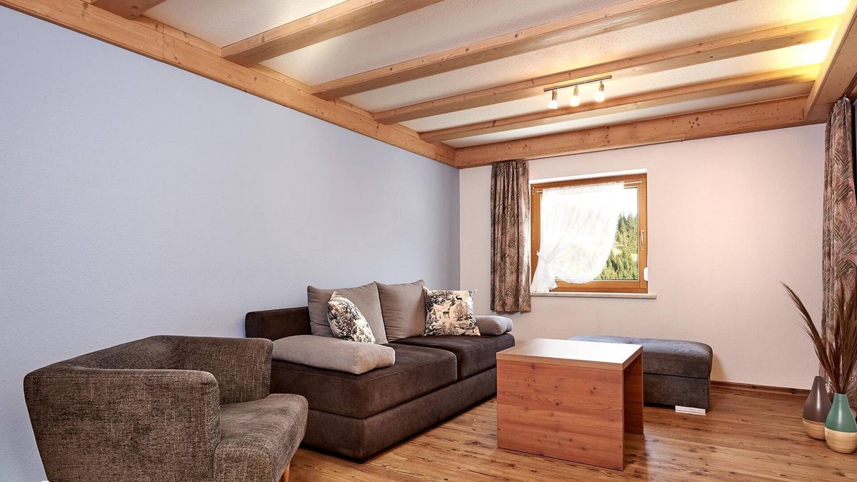 Riezlern Apartment | Apartment 4 with 2 bedrooms and 2 balconies - Gästehaus Strasser