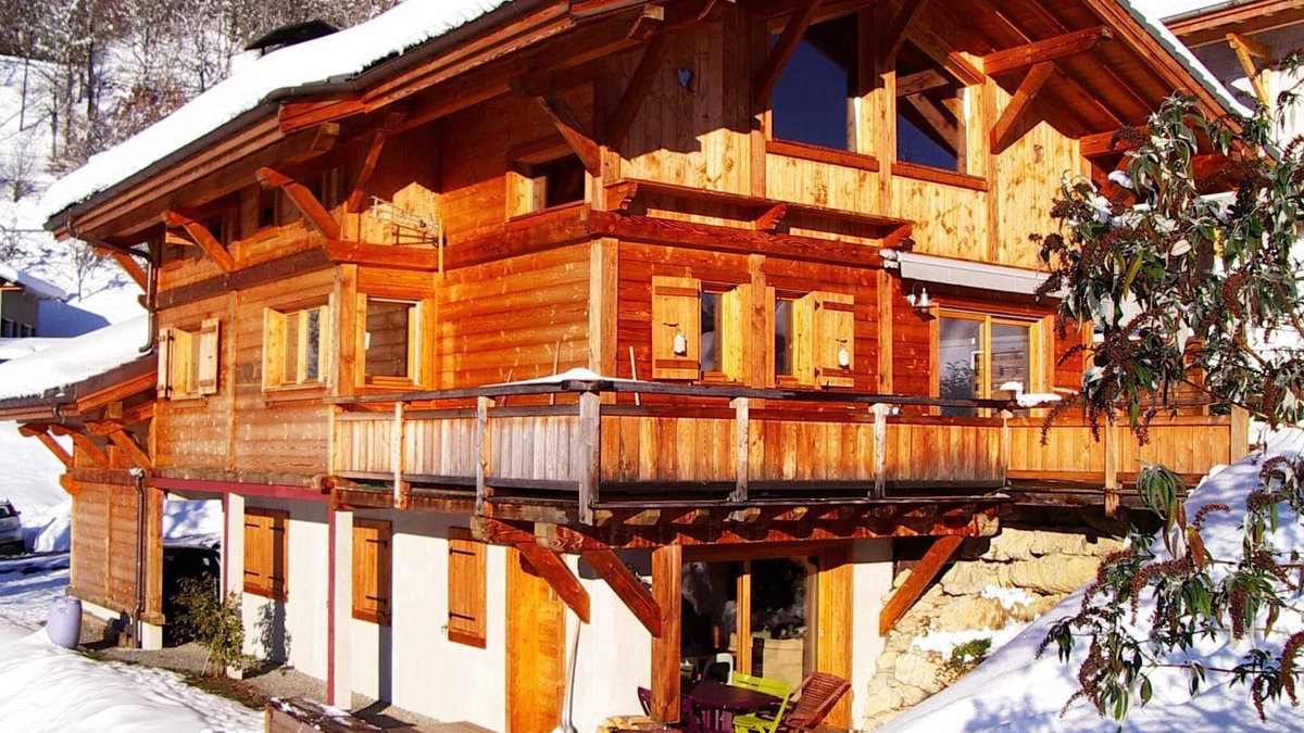 Verchaix Apartment | Apartment 4 *, wood stove, 2 bedrooms, 4-5 persons in cottage