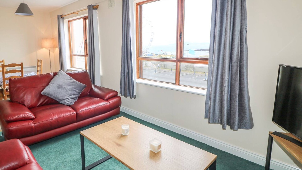 Bundoran Cottage | APARTMENT 42, family friendly in Bundoran, County Donegal