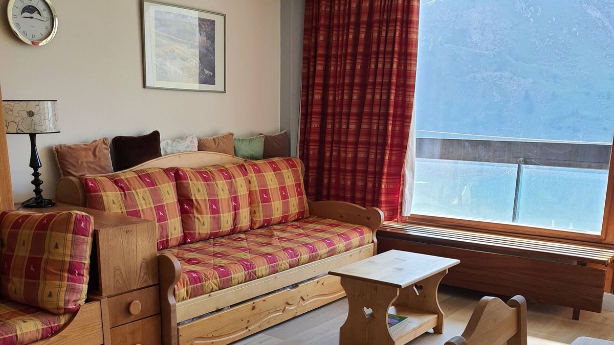 Tignes le Lac Apartment | Apartment 44m², at the foot of the slopes, magnificent view of the Tovière and the lake