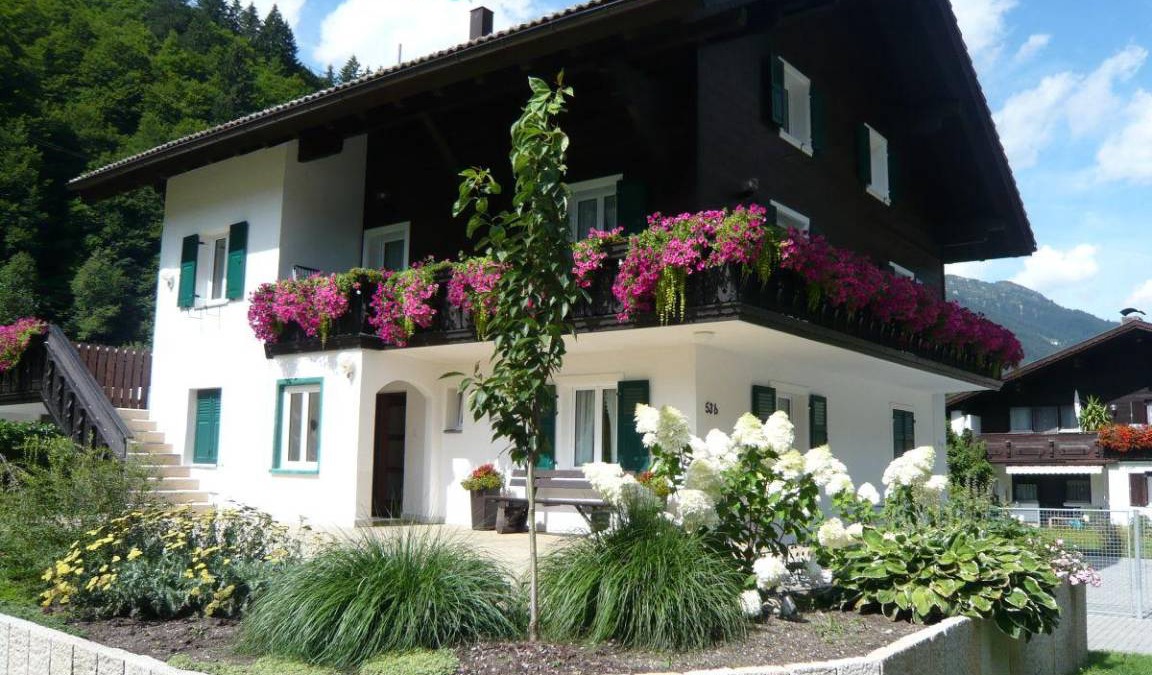 Partenen Apartment | Apartment ∙ 5 bedrooms ∙ 10 guests