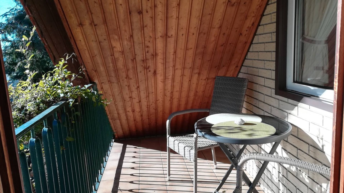 Bernau bei Berlin Apartment | Apartment, 55 sqm, 1 bedroom, bathtub, balcony and garden, max. 4 persons