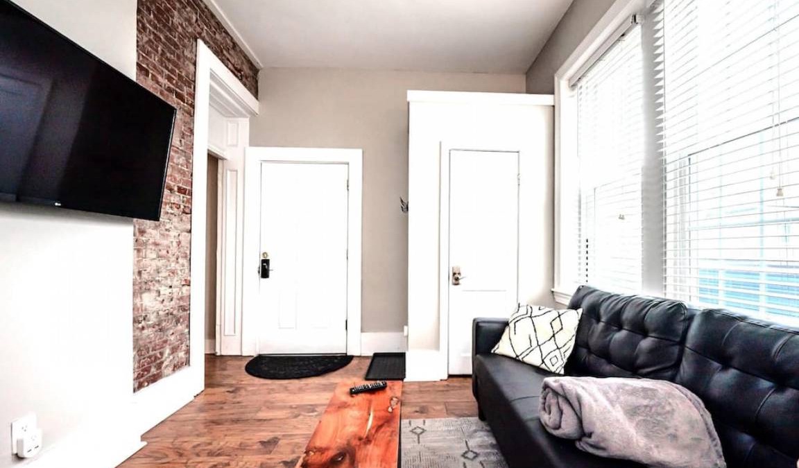 Wilmington Apartment | Apartment ∙ 6 bedrooms ∙ 2 guests