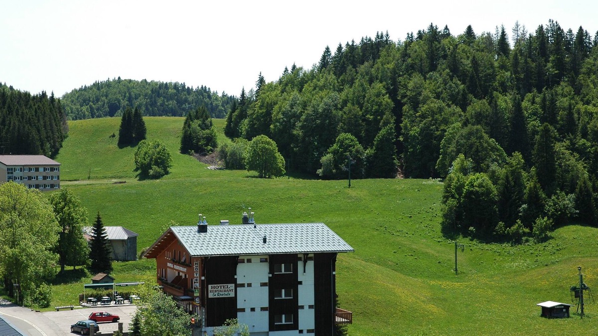 Lamoura Apartment | APARTMENT 6 pers * village center LAMOURA station ROUSSES Ht JURA