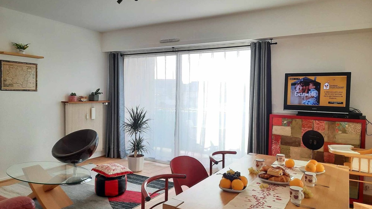 Quartier Saint-Leon Apartment | Apartment 600 m from the city center - ideal for families, parking included