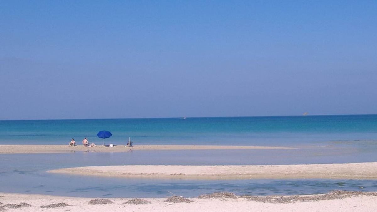 Torre Chianca Villa | APARTMENT 8 SLEEPS IN A VILLA ONLY 100MT FROM THE SEA OF SAND