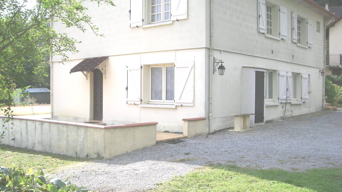 Gan Apartment | apartment 80 m², ground floor, living room, 2 bedrooms, kitchen, separate wc, bathroom.