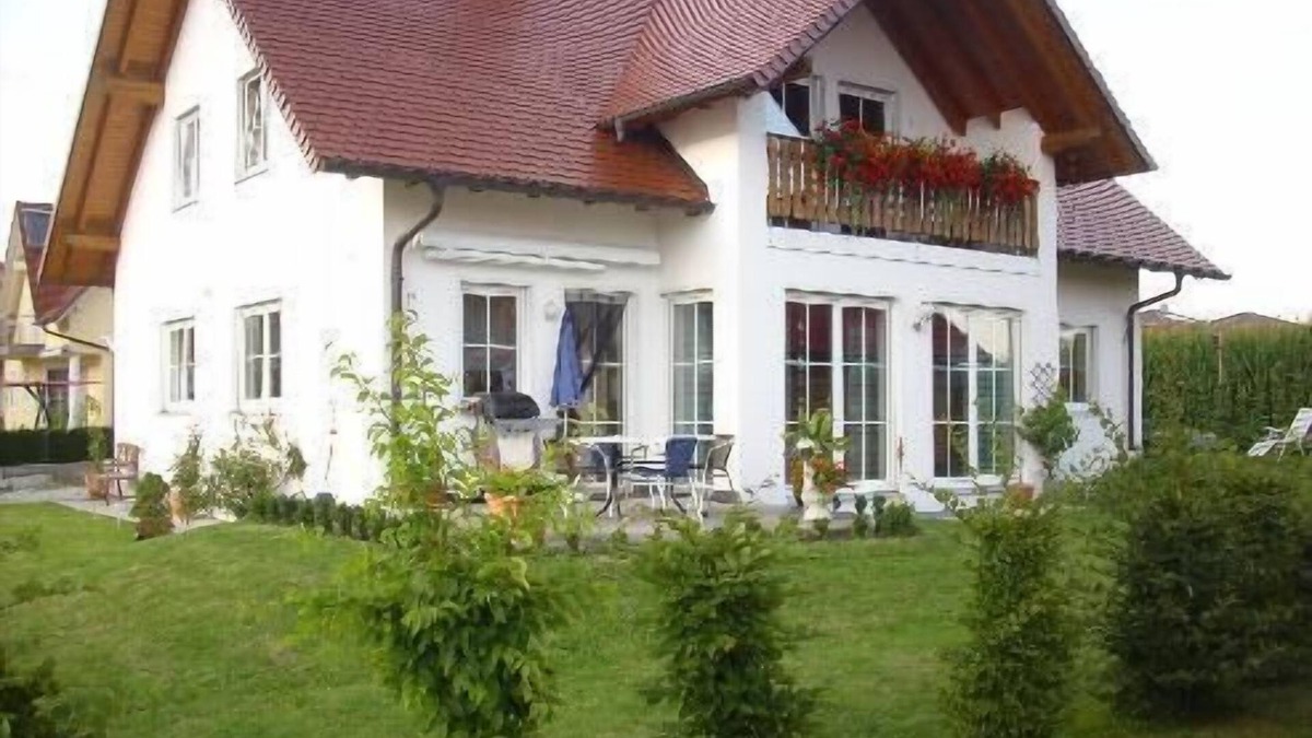 Oberwaldbach Apartment | Apartment 95 sqm 4 * near Legoland Günzburg for up to 5 people
