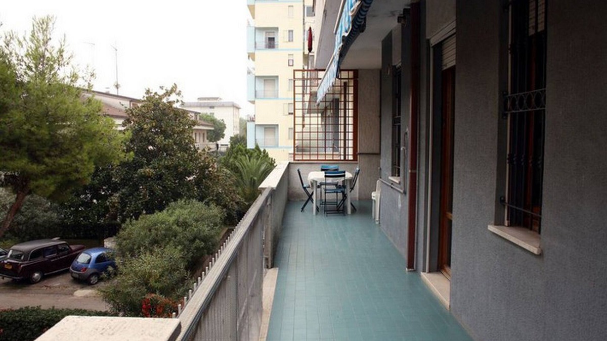 Casabianca di Fermo Apartment | APARTMENT AT LIDO OF FERMO-70 mt. from the SEA- AIR CONDITIONING-2 LARGE TERRACES