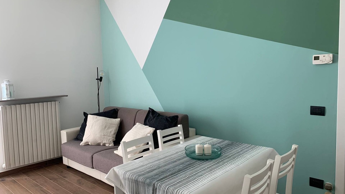 Malgrate Apartment | Apartment a stone's throw from lake, city and mountains: where everything is close by