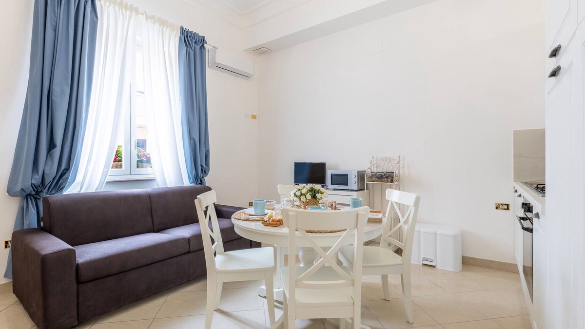 Acate Apartment | Apartment 'Achates' with Wi-Fi and Air Conditioning