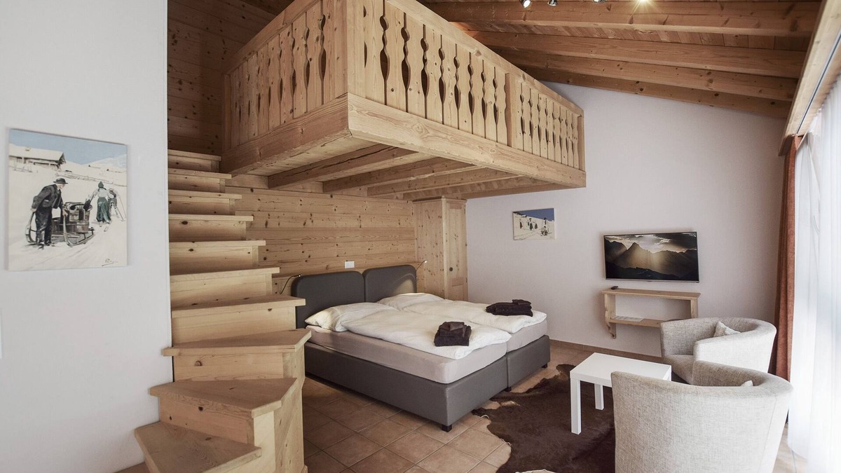 Klosters-Serneus Apartment | Apartment "Alpin 3" with Terrace & Wi-Fi